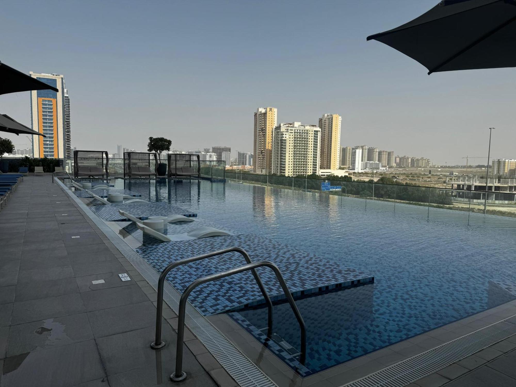 Adagio Jumeirah Village Triangle Dubai Esterno foto