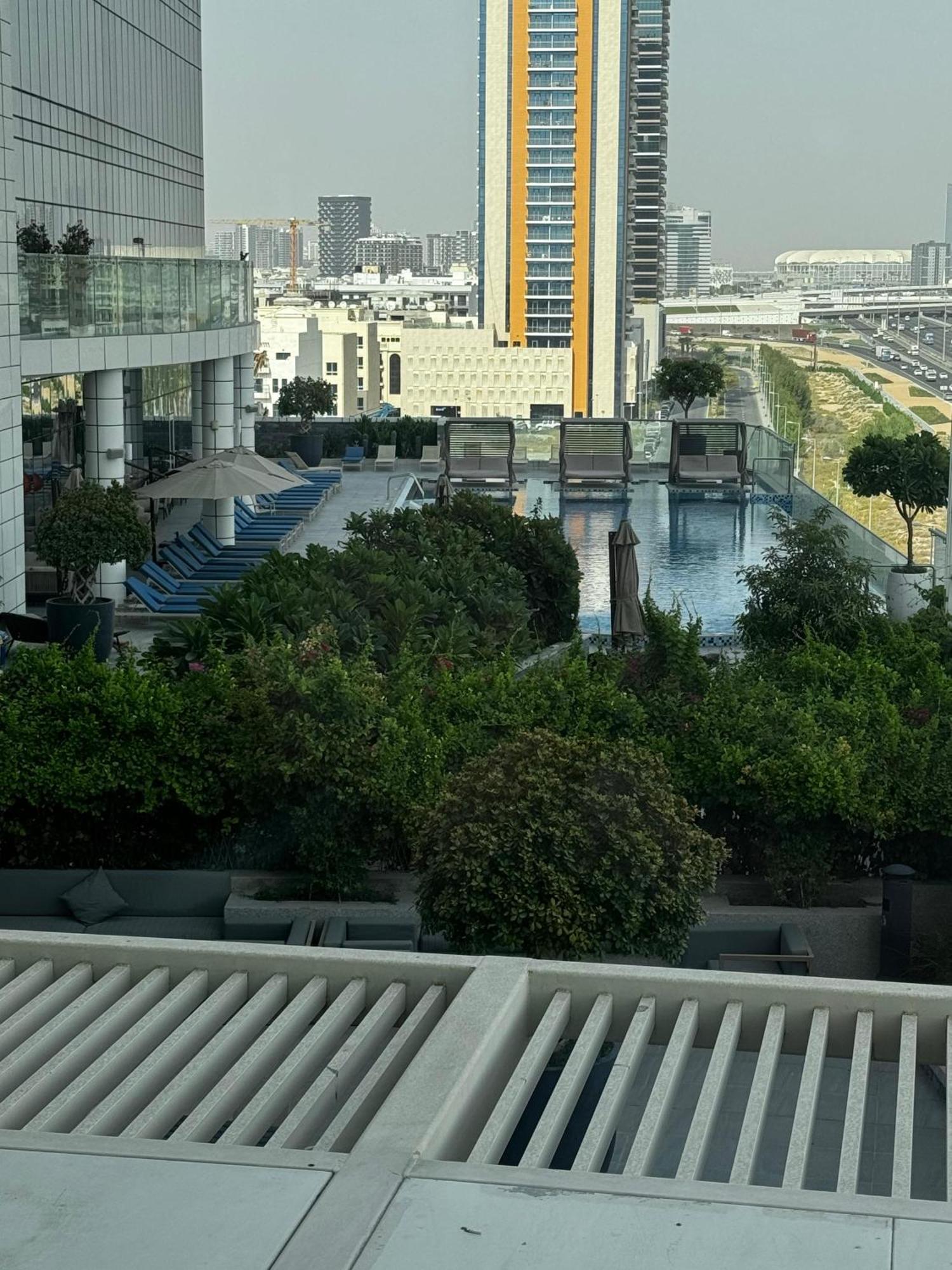 Adagio Jumeirah Village Triangle Dubai Esterno foto