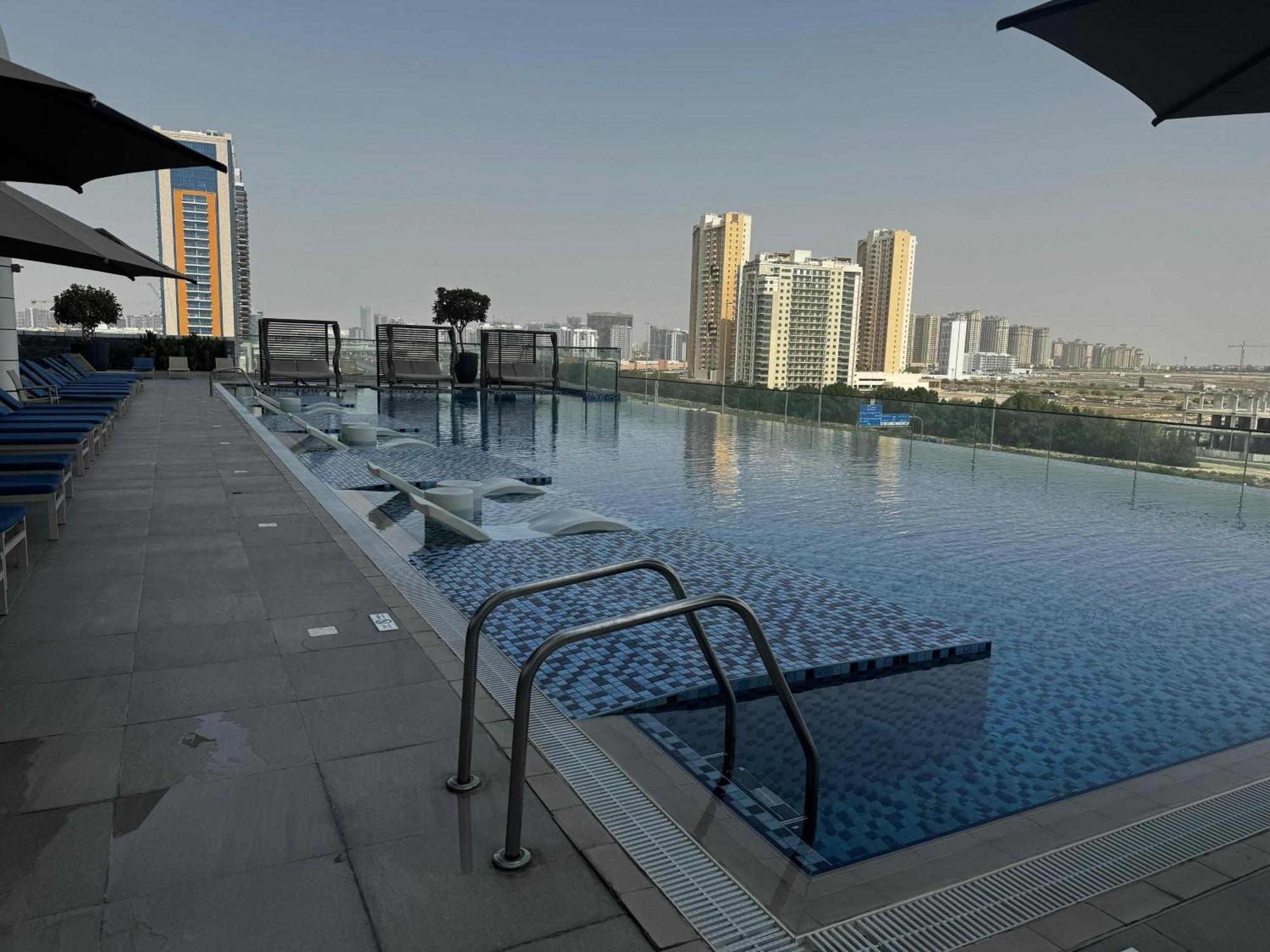 Adagio Jumeirah Village Triangle Dubai Esterno foto